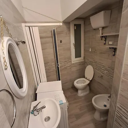 Center Regina Elena 49 King Apartment Olbia