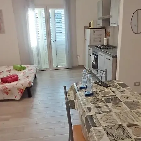 Center Regina Elena 49 King Olbia